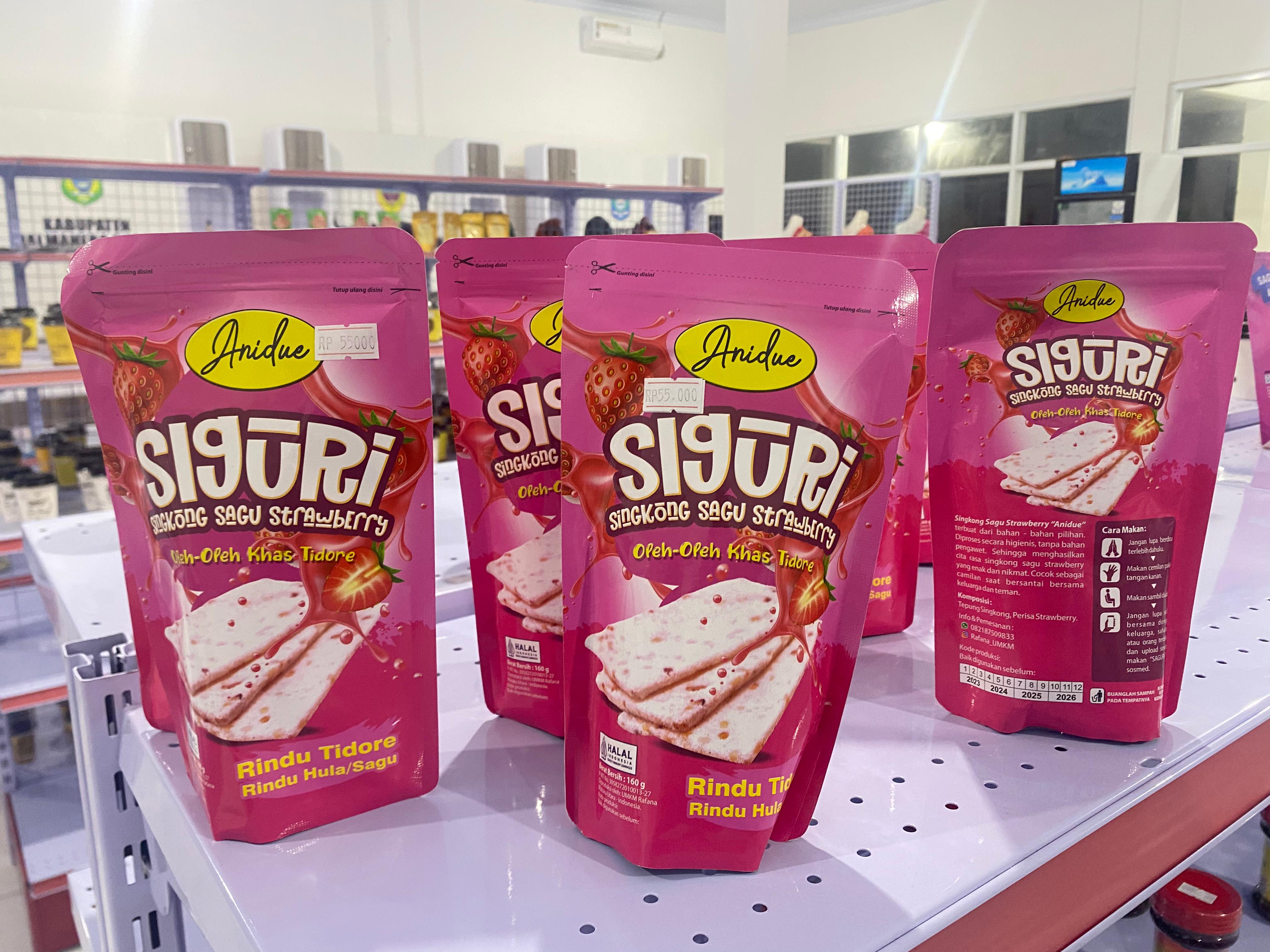 SIGURI (Singkong sagu strawbery)